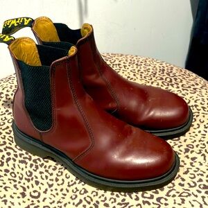 Docs Dr. Martens 2976 Smooth Red Leather Chelsea Boots Unisex Womens 8 Mens 7